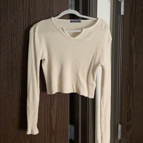 white cropped tee - Picture 1 of 3